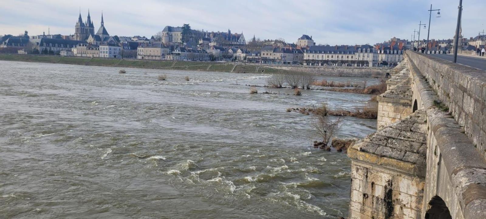Appartement Avec Vue Sur Loire Blois Exterior foto